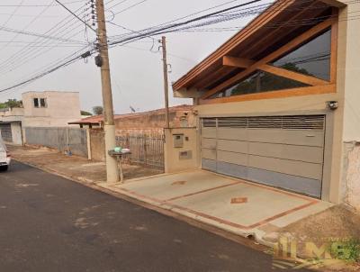 Casa para Venda, em Santa Cruz do Rio Pardo, bairro Jardim Fernanda, 3 dormit�rios, 2 banheiros, 1 su�te