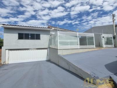 Casa para Venda, em Santa Cruz do Rio Pardo, bairro CENTRO, 4 dormit�rios, 1 banheiro, 3 su�tes, 2 vagas